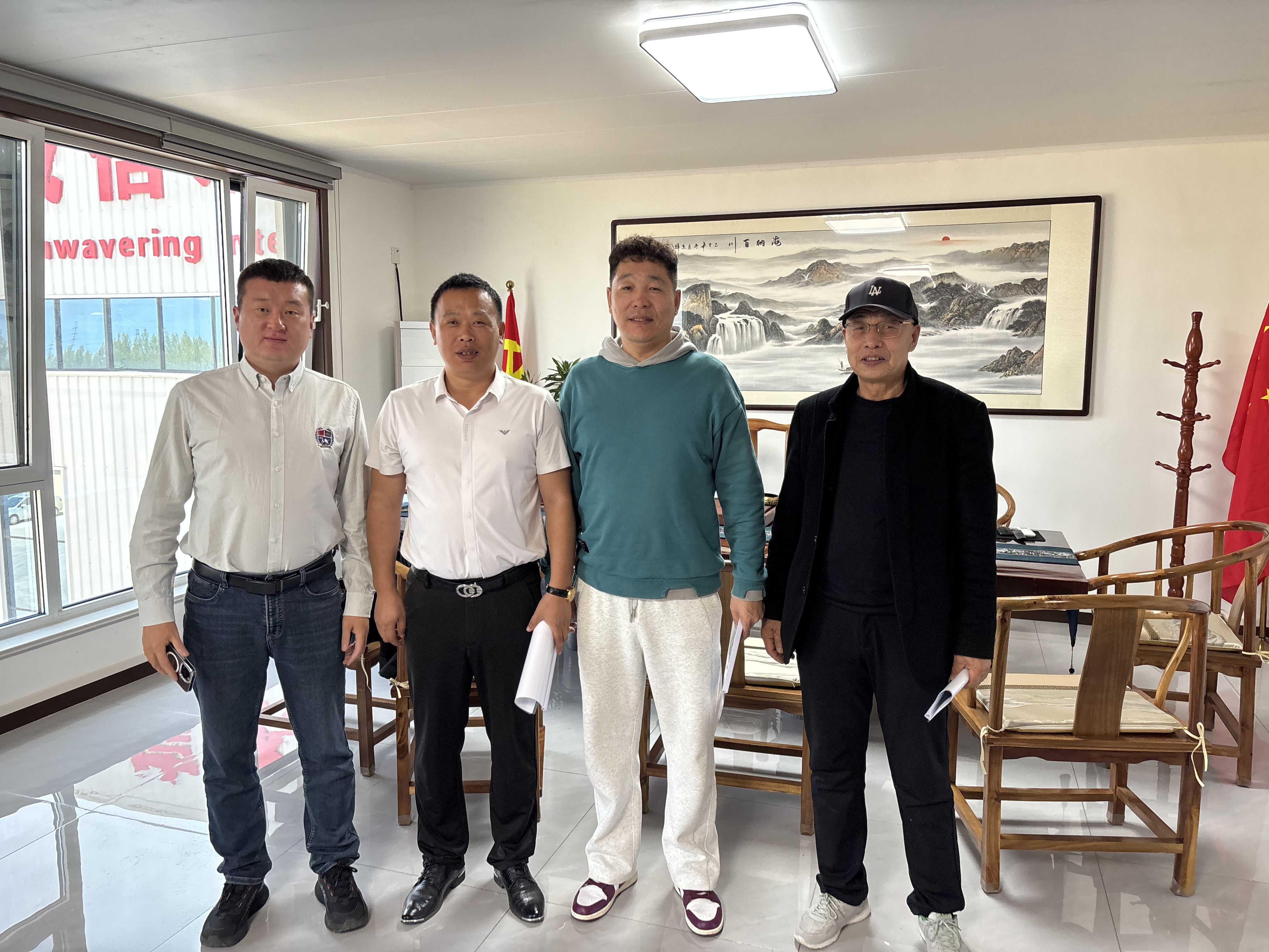 Qingzhou Jinqi Yakabudirira Kusaina Goridhe Migodhi uye Beneficiation Equipment Order neVatengi veMongolia.